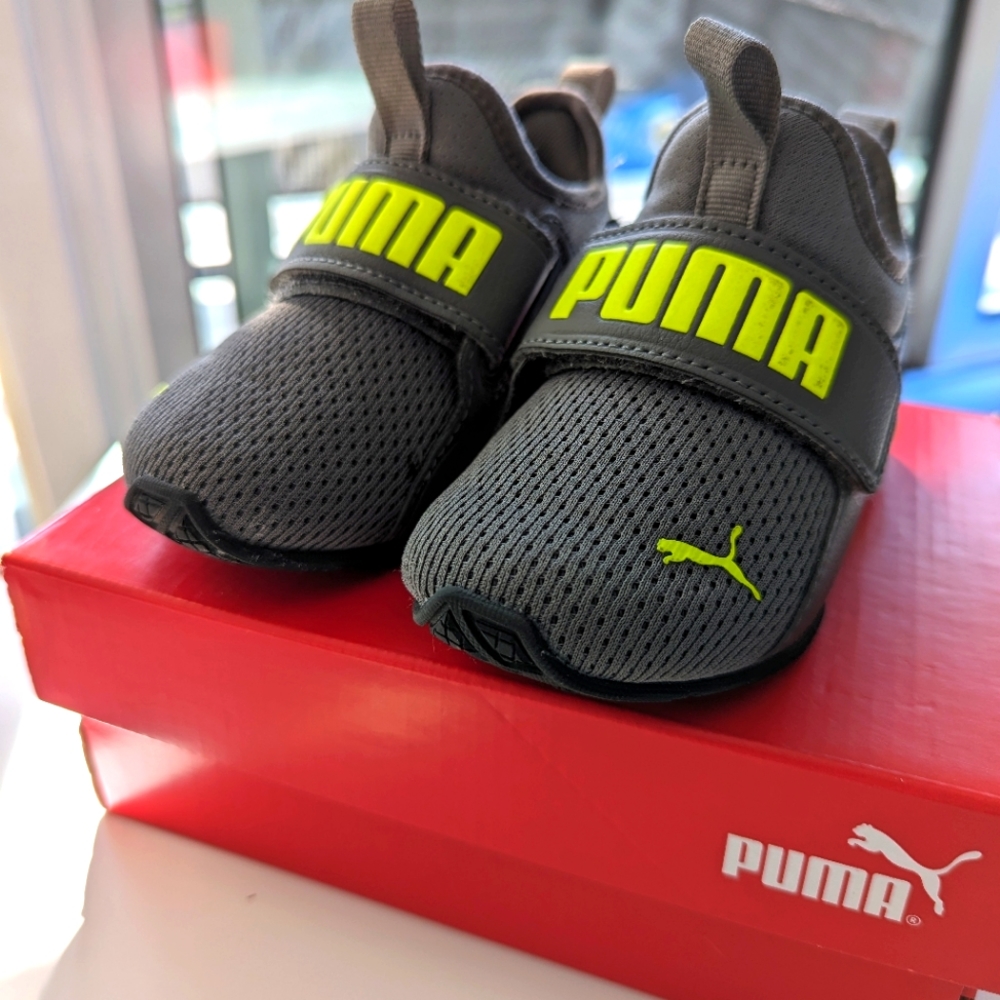 Puma Axelion M Slip On AC INF shoes size 6C